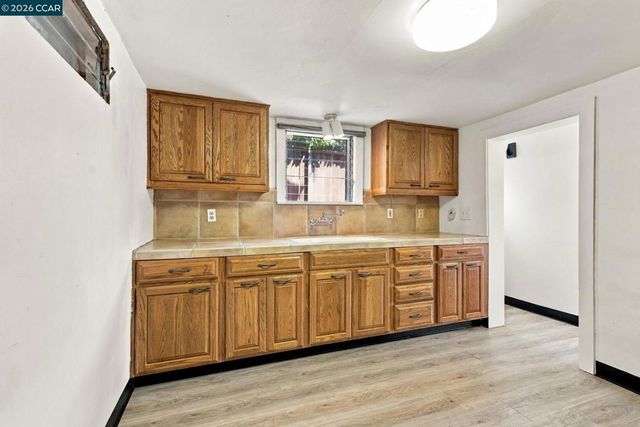 2180 Hillside Ave, Walnut Creek, CA 94597