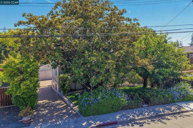 2180 Hillside Ave, Walnut Creek, CA 94597
