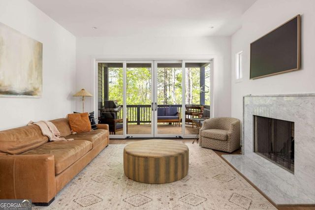 1126 Mado Loop, Chattahoochee Hills, GA 30268
