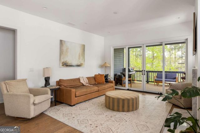 1126 Mado Loop, Chattahoochee Hills, GA 30268