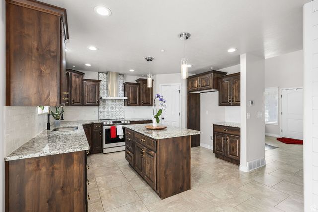 3288 W 1125 N, Layton, UT 84041