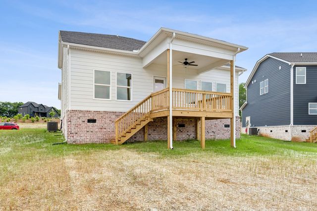 2961 Sharpstone Drive, Columbia, TN 38401