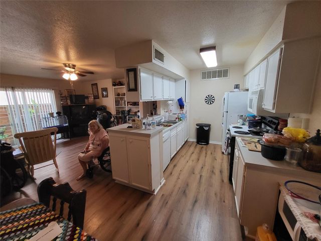 12955 Woodforest Boulevard 15, Houston, TX 77015