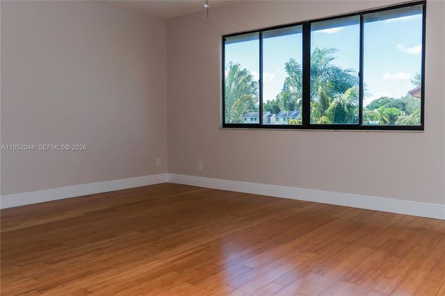 8320 SW 39th Ct, Davie, FL 33328