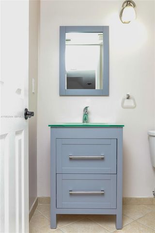 8320 SW 39th Ct, Davie, FL 33328