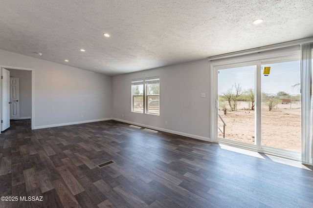 17641 W Bacabi Road, Marana, AZ 85653