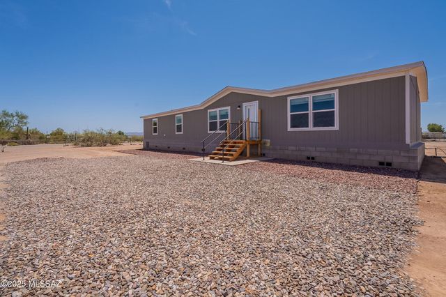 17641 W Bacabi Road, Marana, AZ 85653