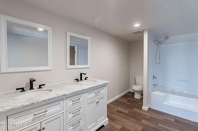 17641 W Bacabi Road, Marana, AZ 85653