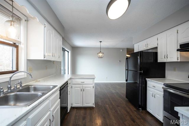 21715 Rudolph Road, Waynesville, MO 65583