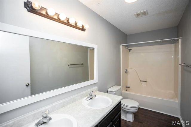 21715 Rudolph Road, Waynesville, MO 65583