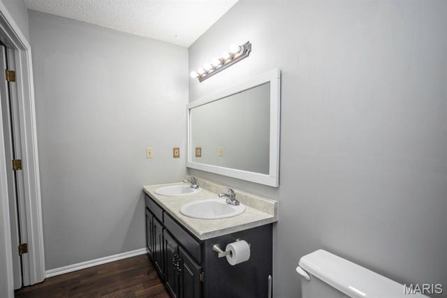 21715 Rudolph Road, Waynesville, MO 65583