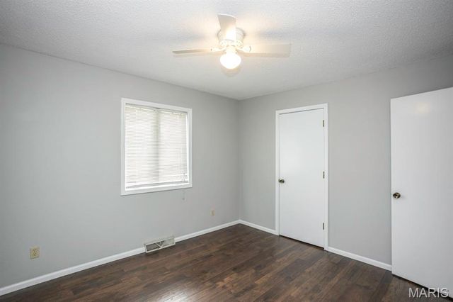 21715 Rudolph Road, Waynesville, MO 65583