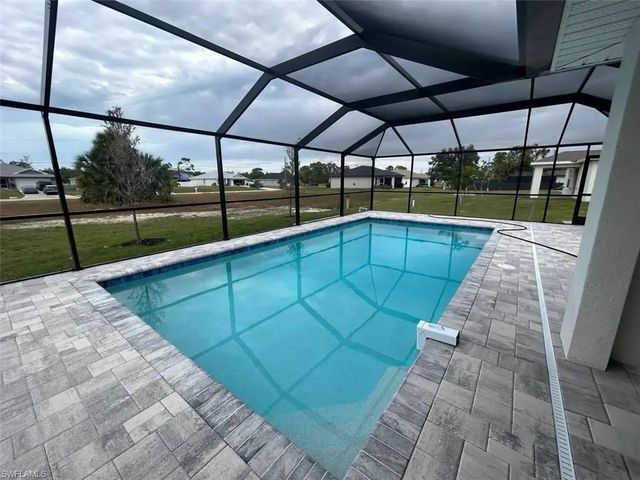 1618 NW 5th PL, Cape Coral, FL 33993