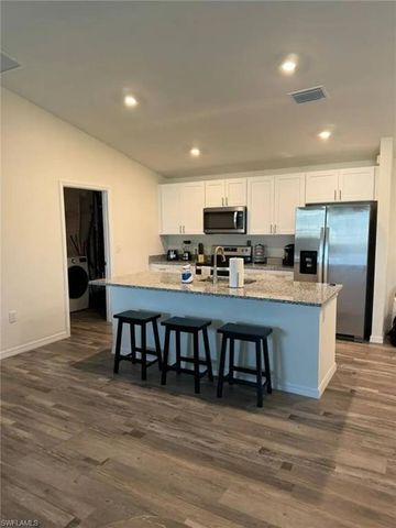 1618 NW 5th PL, Cape Coral, FL 33993