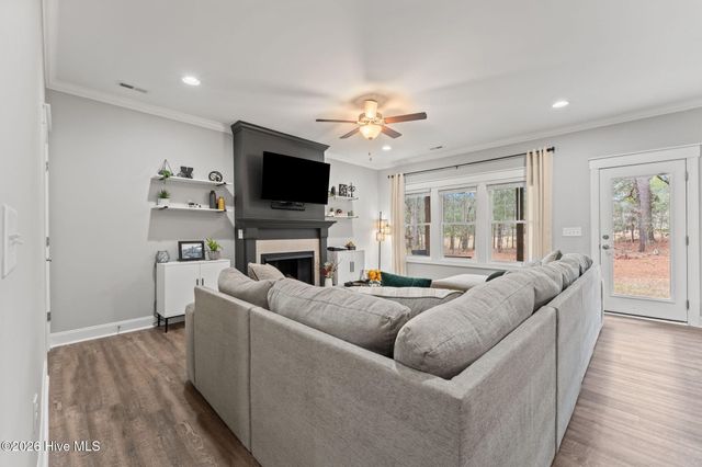 528 Bald Eagle Drive, Vass, NC 28394