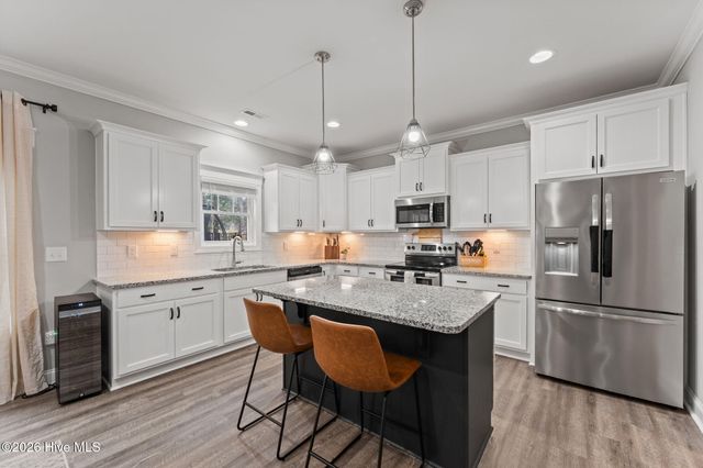 528 Bald Eagle Drive, Vass, NC 28394