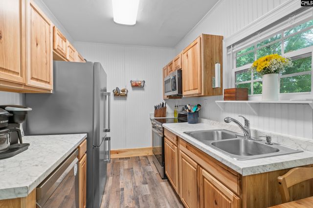 335 Railroad Avenue, Lexington, SC 29073