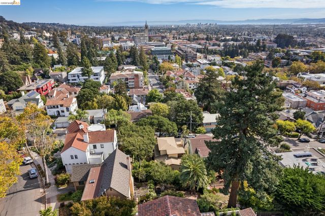 2605 Hilgard Ave, Berkeley, CA 94709
