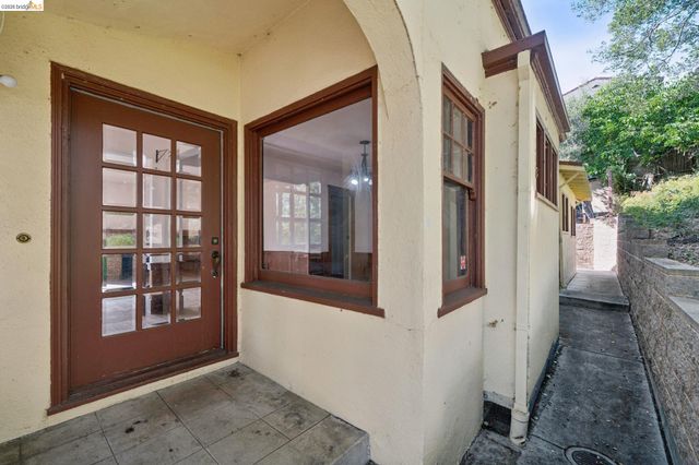 2605 Hilgard Ave, Berkeley, CA 94709