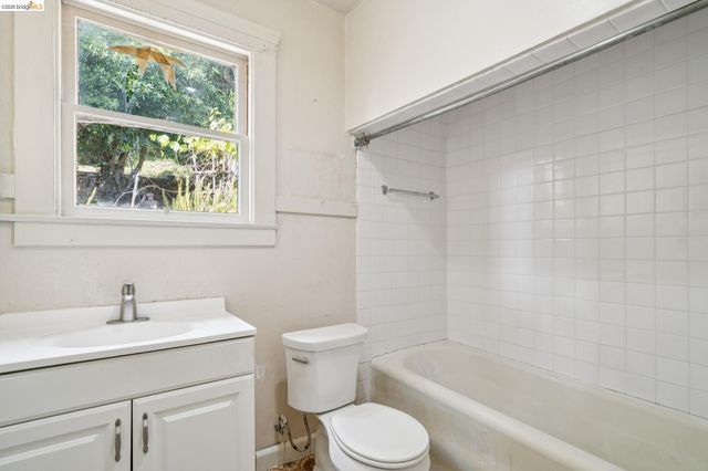 2605 Hilgard Ave, Berkeley, CA 94709