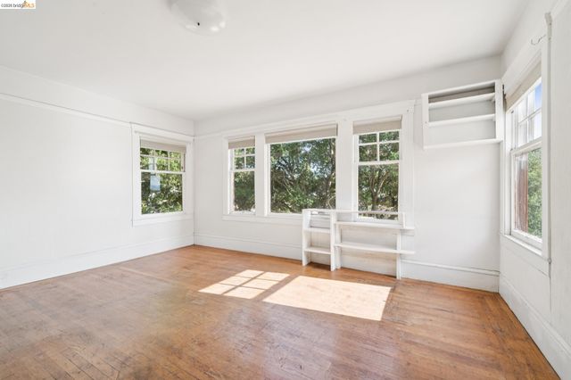 2605 Hilgard Ave, Berkeley, CA 94709
