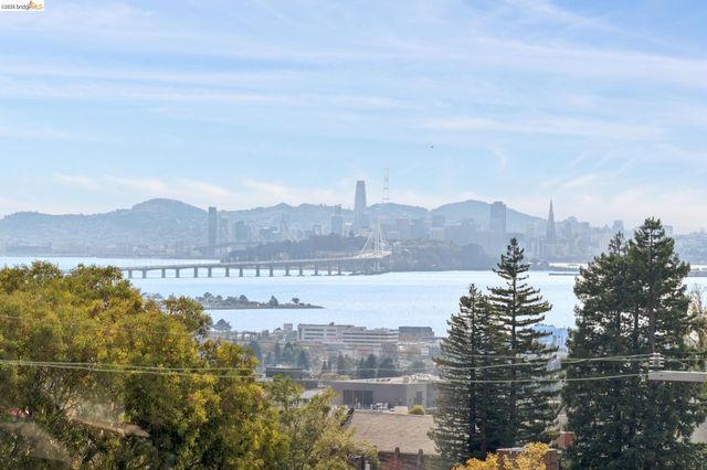 2605 Hilgard Ave, Berkeley, CA 94709