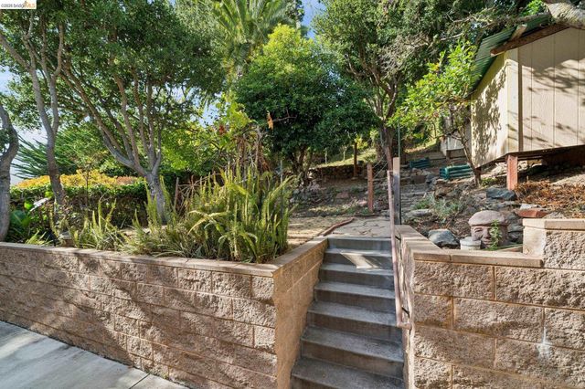 2605 Hilgard Ave, Berkeley, CA 94709
