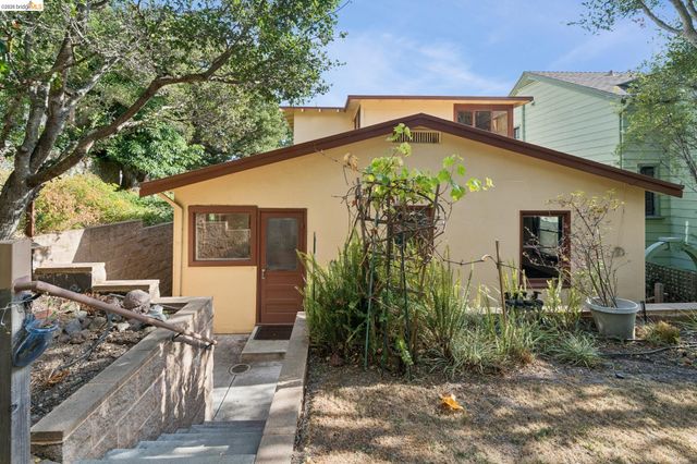 2605 Hilgard Ave, Berkeley, CA 94709