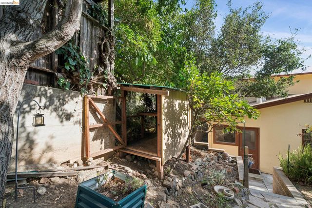 2605 Hilgard Ave, Berkeley, CA 94709