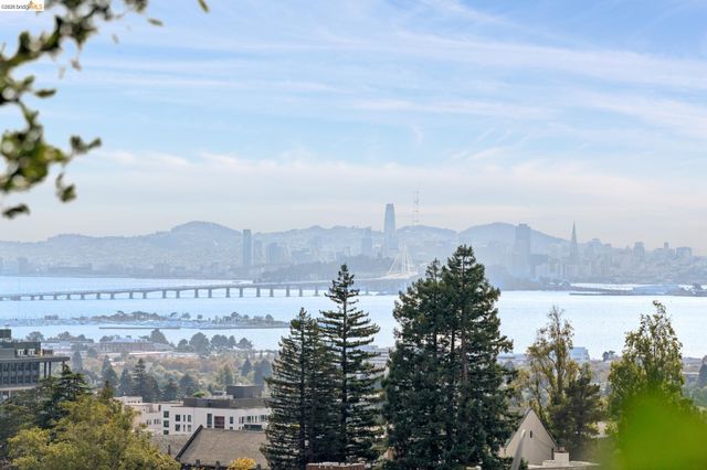 2605 Hilgard Ave, Berkeley, CA 94709