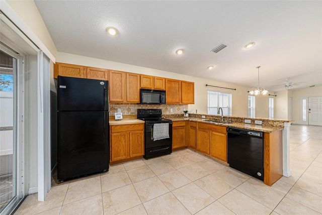 7924 CARRIAGE POINTE DRIVE, Gibsonton, FL 33534