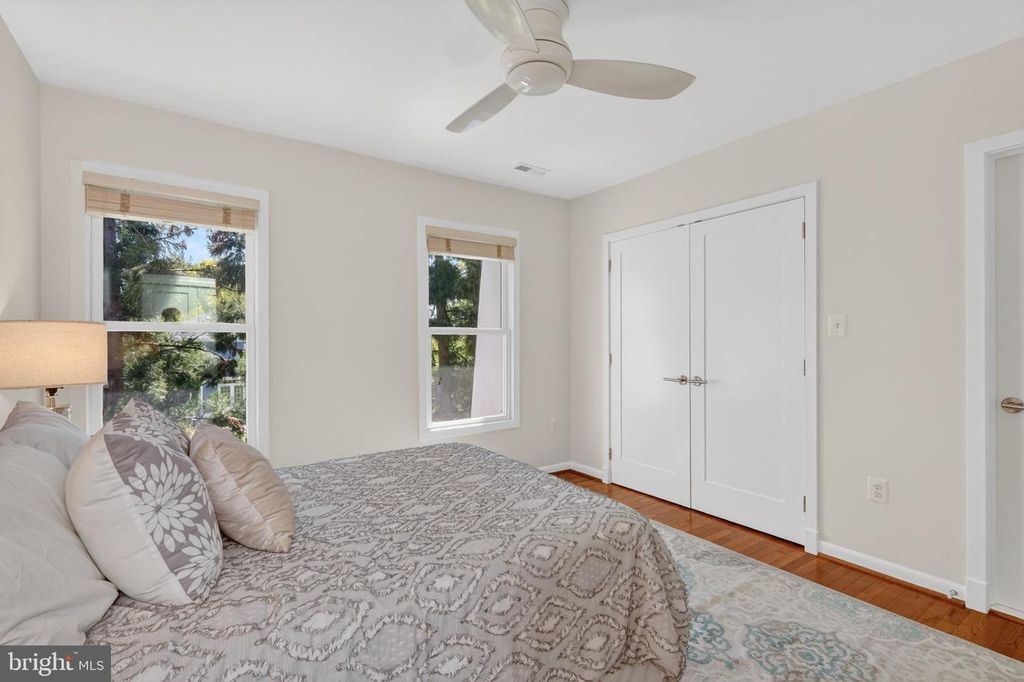 Image 28 of property listing at 2617 N NOTTINGHAM ST, Arlington, VA 22207