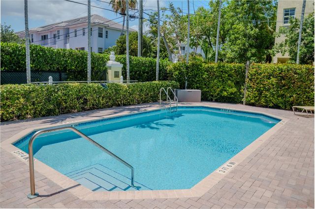 2660 NE 8th Avenue 106, Wilton Manors, FL 33334
