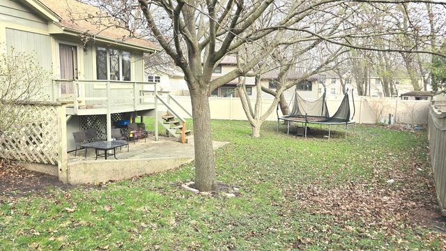 512 Shenandoah Trail, Elgin, IL 60123
