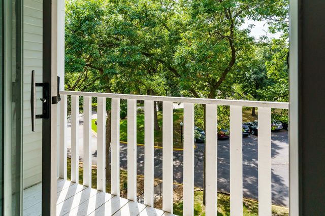 1601 N Innsbruck Drive 373NE, Fridley, MN 55432