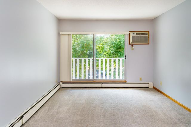 1601 N Innsbruck Drive 373NE, Fridley, MN 55432