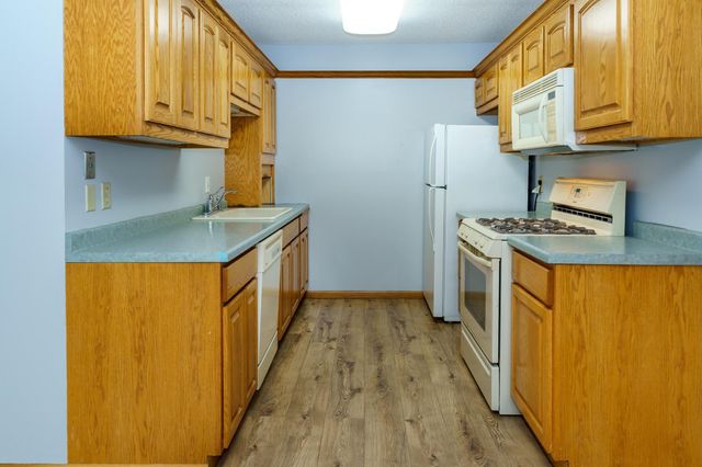 1601 N Innsbruck Drive 373NE, Fridley, MN 55432