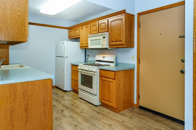 1601 N Innsbruck Drive 373NE, Fridley, MN 55432