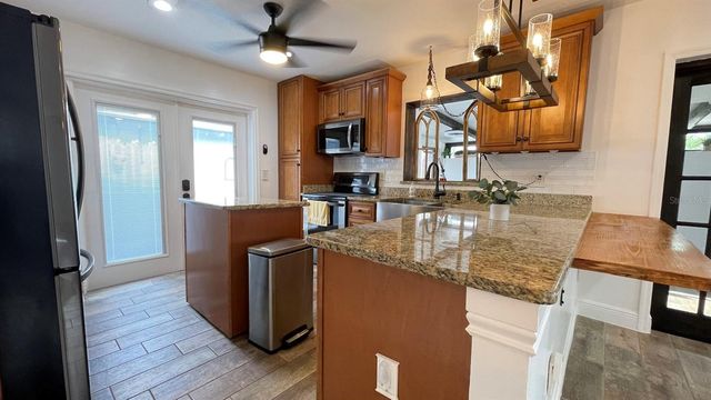 6181 SPRINGWATER STREET, Orlando, FL 32822