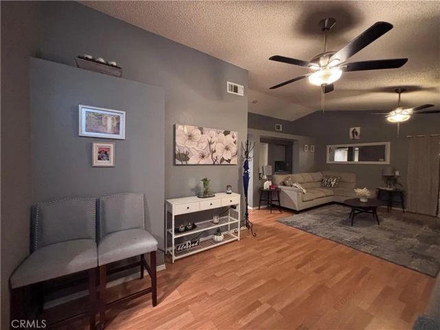 560 Coudures, Perris, CA 92571