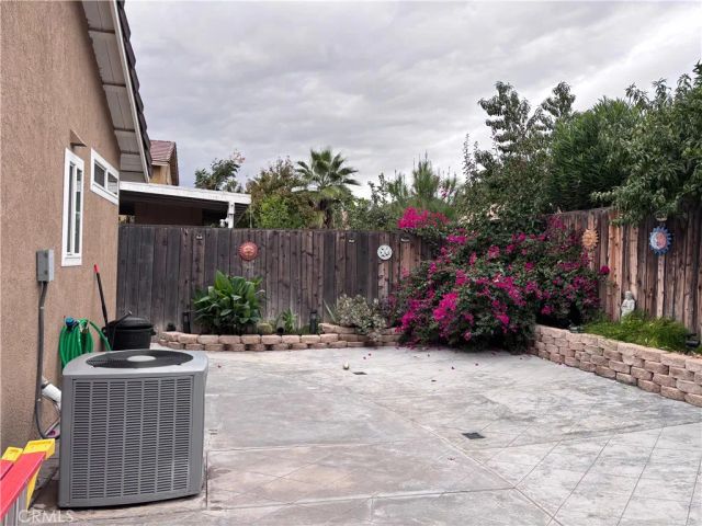 560 Coudures, Perris, CA 92571