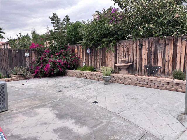 560 Coudures, Perris, CA 92571