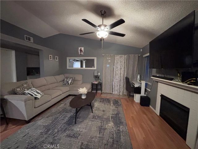 560 Coudures, Perris, CA 92571