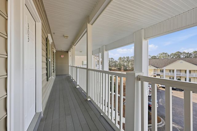 5810 Longwood Dr Unit 303, Murrells Inlet, SC 29576