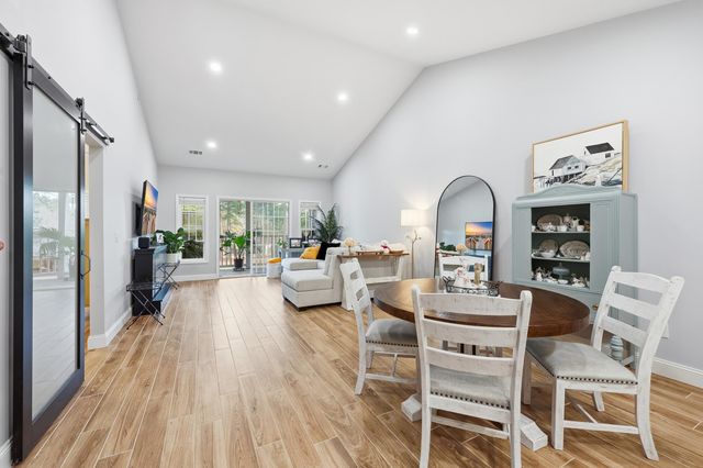 5810 Longwood Dr Unit 303, Murrells Inlet, SC 29576