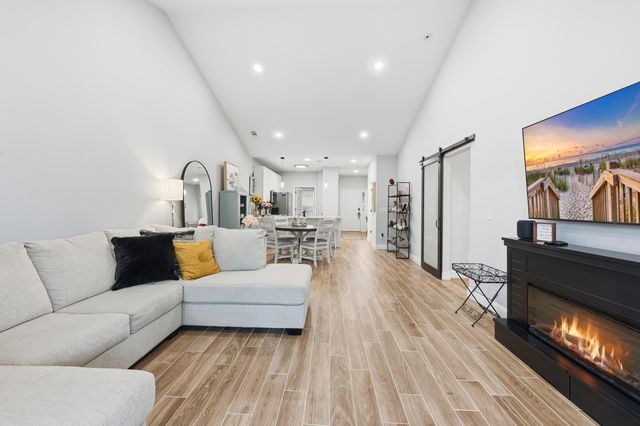 5810 Longwood Dr Unit 303, Murrells Inlet, SC 29576