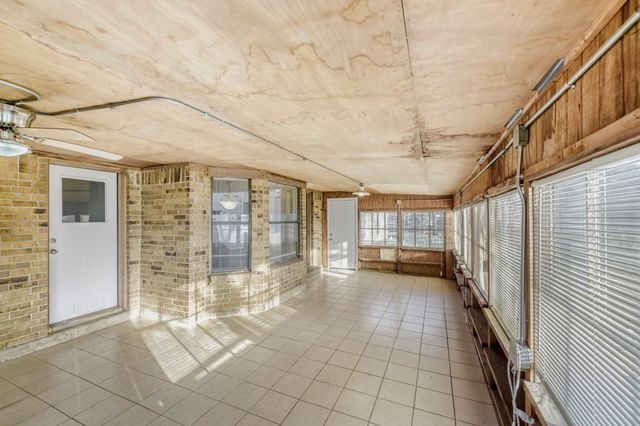 517 Kings Gate Road, Willow Park, TX 76087