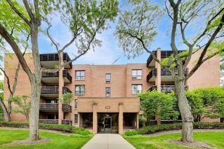 1066 Shermer Road 20, Northbrook, IL 60062