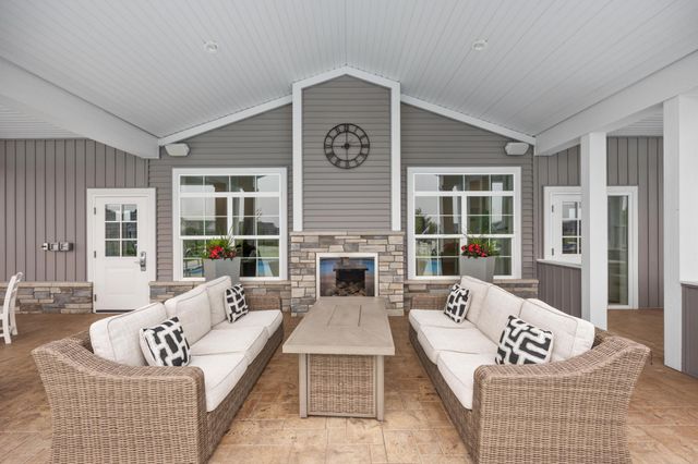711 Rania Way W, West Fargo, ND 58078
