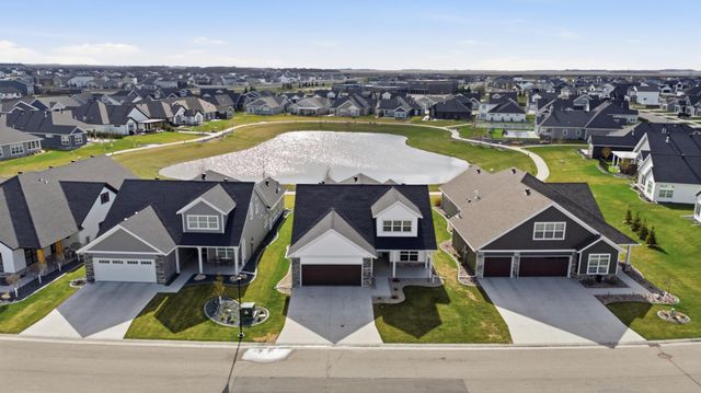 711 Rania Way W, West Fargo, ND 58078